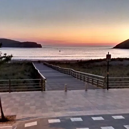 Casa De Marinos Uribekosta 2*