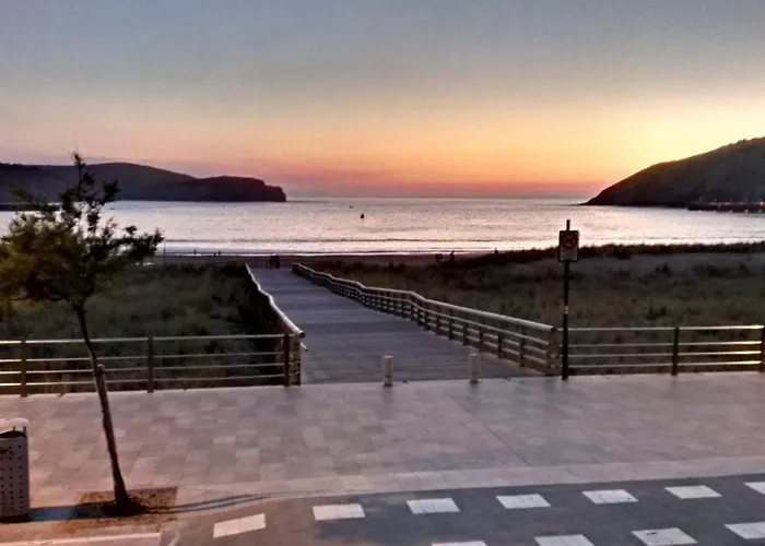 Casa De Marinos Uribekosta 2*