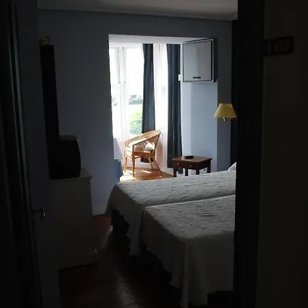 Casa De Marinos Uribekosta Pensión 2*